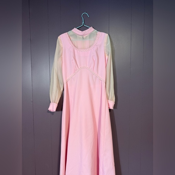 Vintage 60s/70s Pink Formal Wedding Gown – Sheer Sleeves Size XS/S - Picture 3 of 16